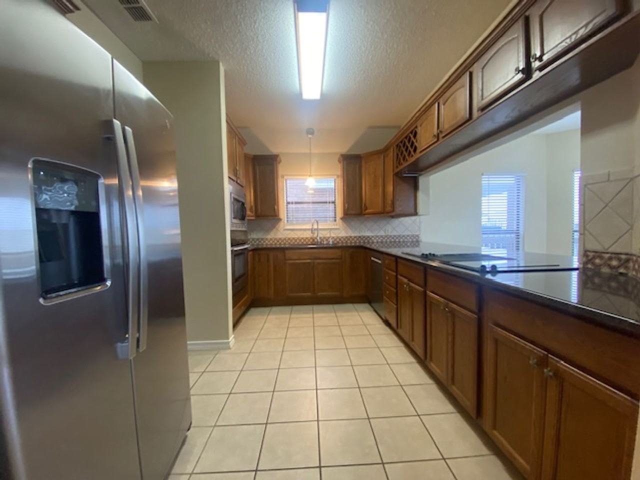 13913 Dasmarinas Dr - Photo 6 of 47