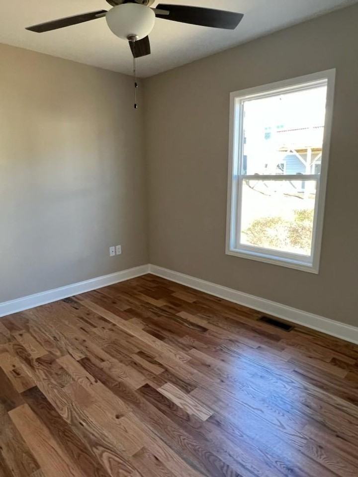 220 Oak Meadow Ln - Photo 6 of 17