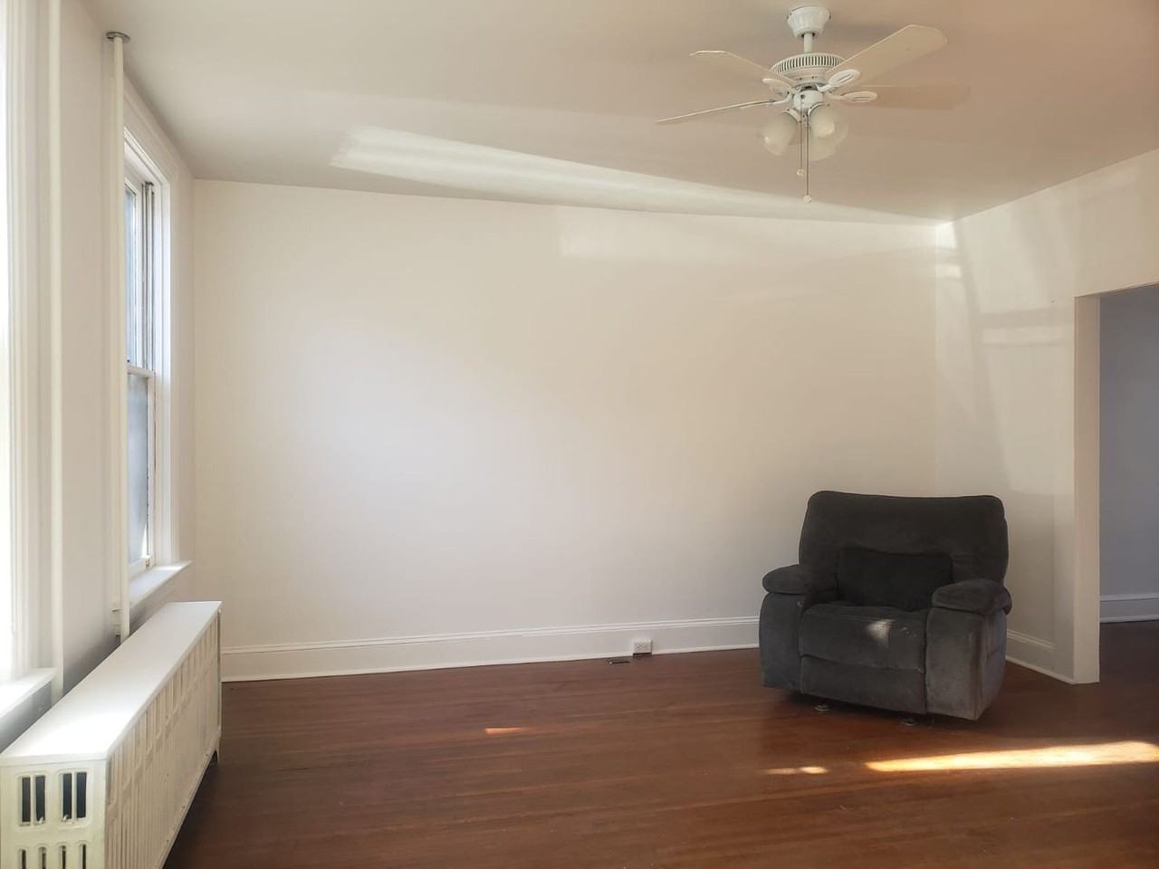 409 E Orange St - Photo 3 of 12