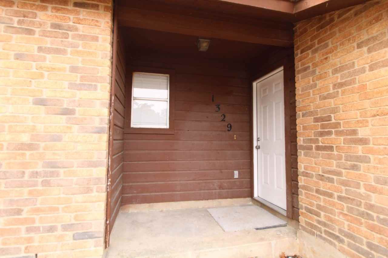 1329 Julienne - Photo 3 of 28