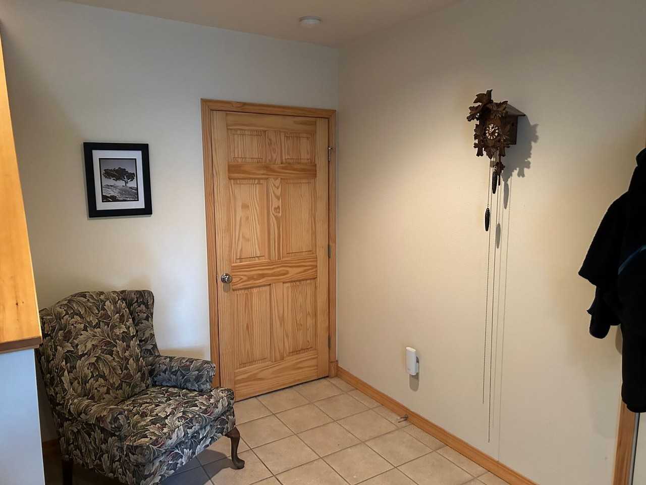 704 Stoner Loop - Photo 4 of 17