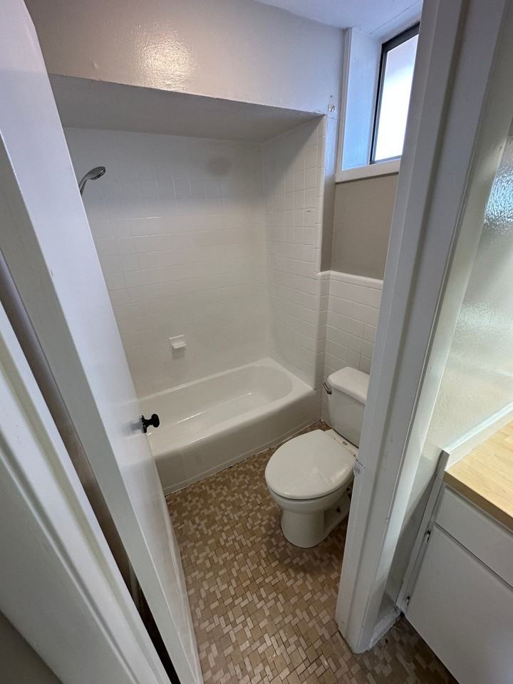 Mehran Houston LLC - Photo 5 of 11