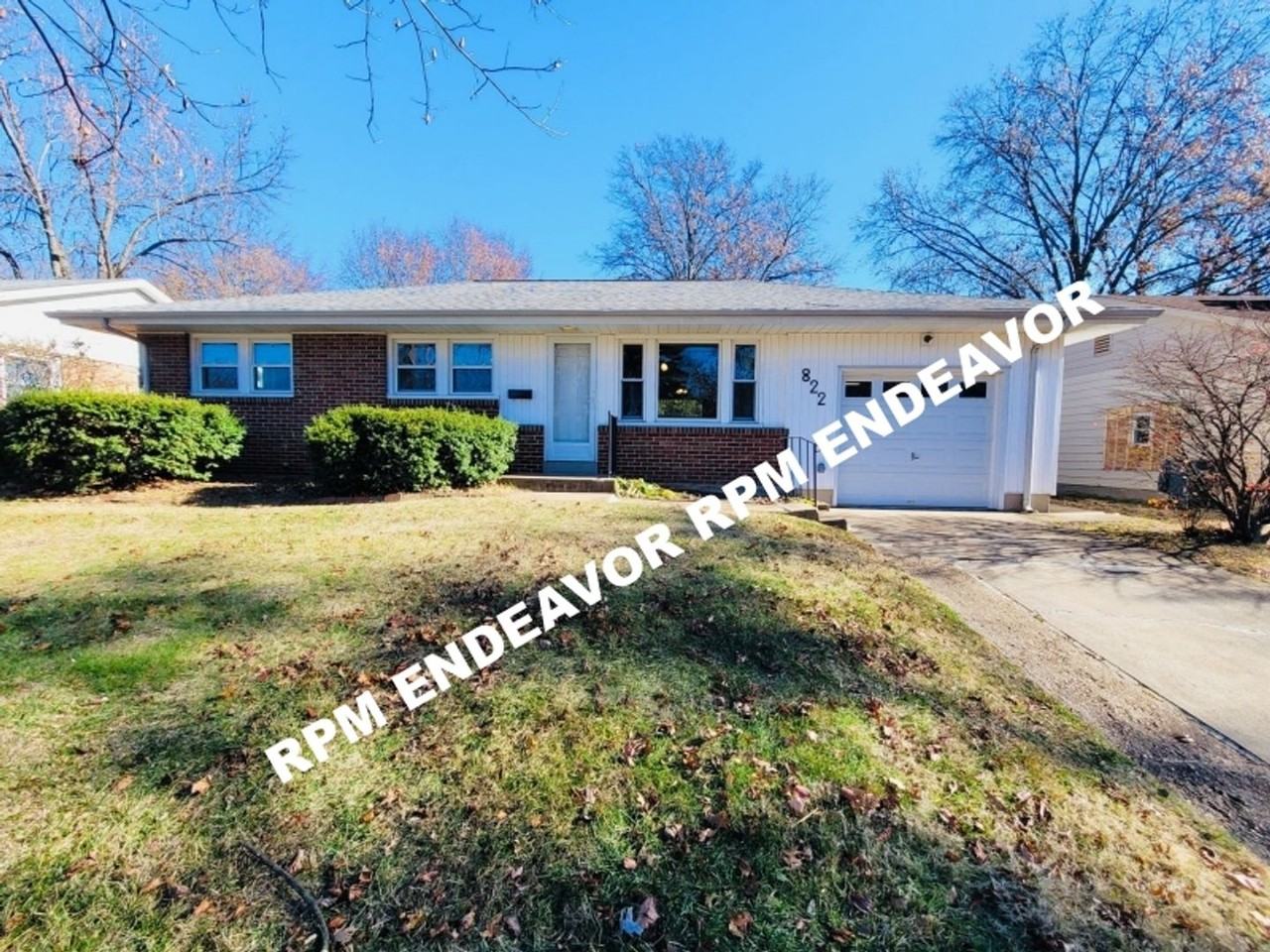 822 S Ballas Rd - Photo 2 of 28