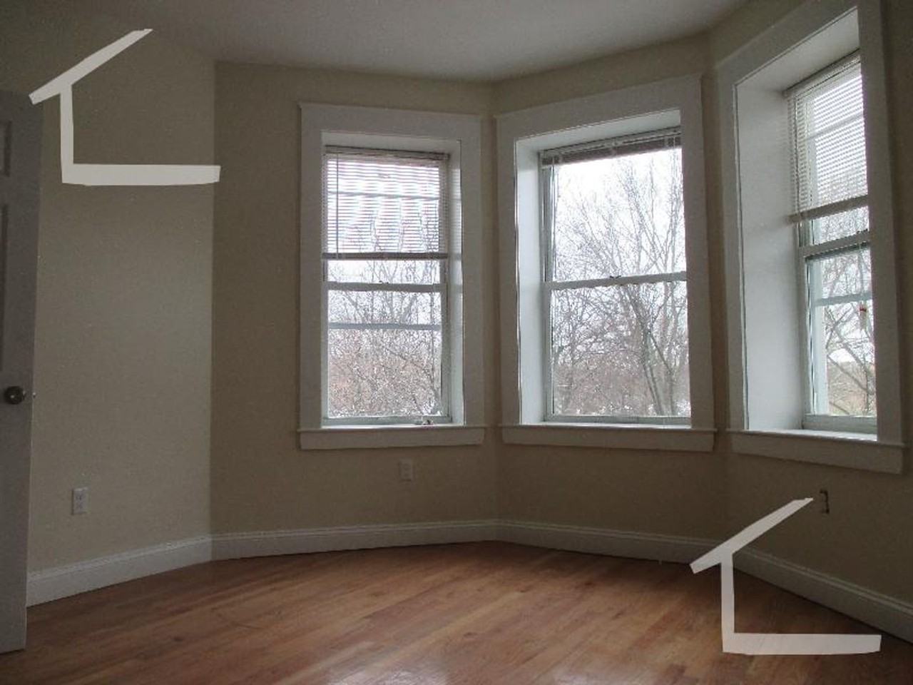 81 Fenway - Photo 5 of 18