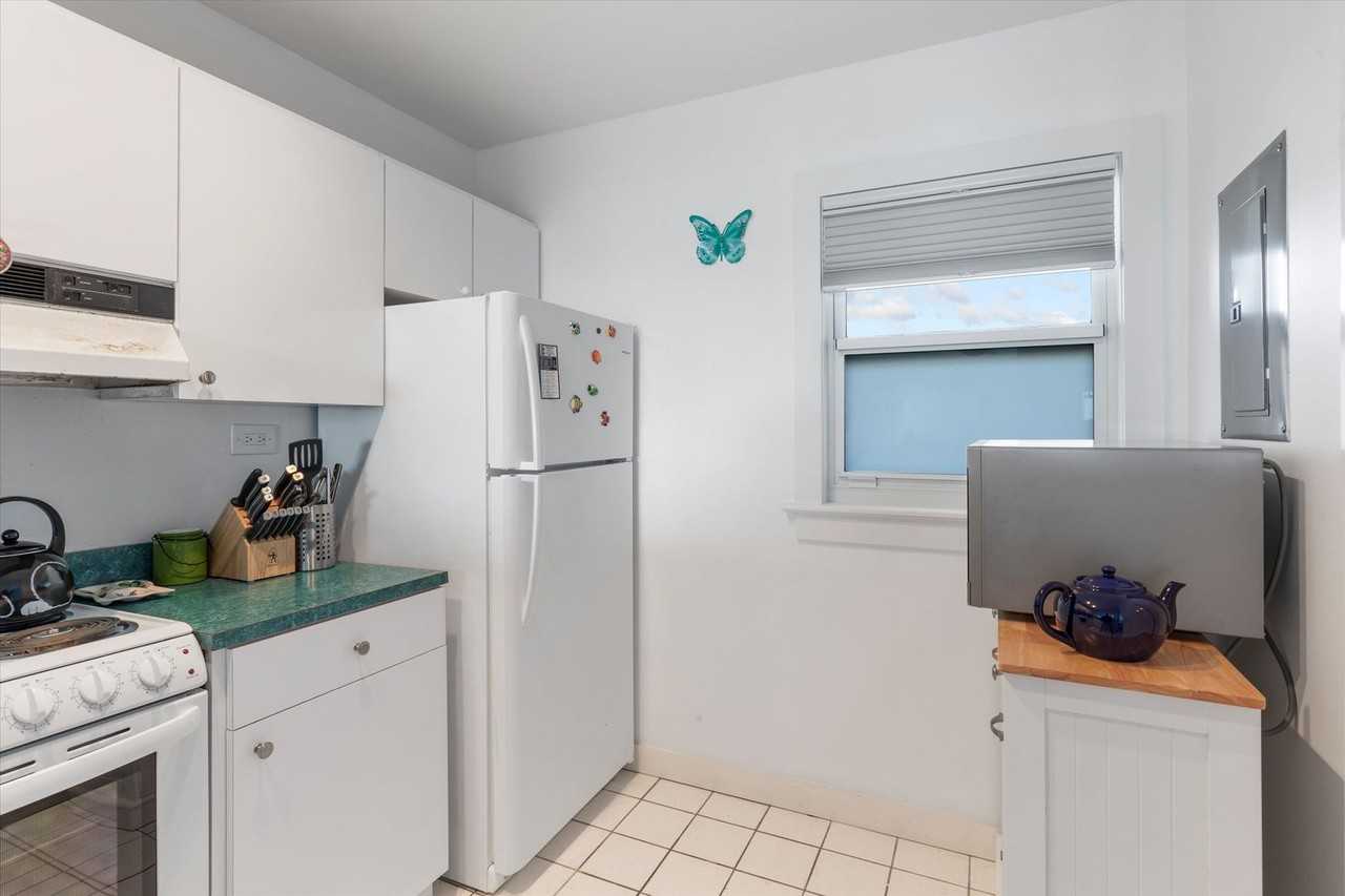 2601 S Roosevelt Blvd Apt 402a - Photo 3 of 32