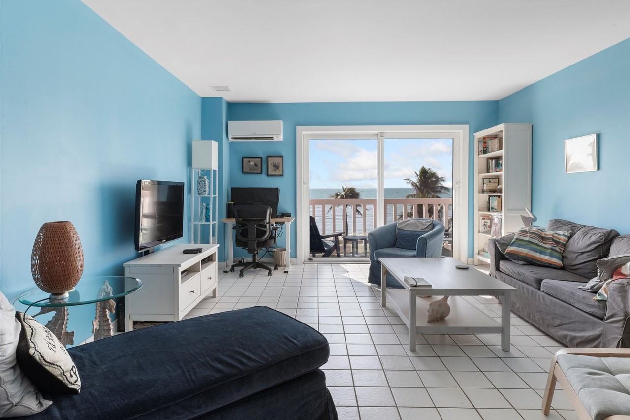 2601 S Roosevelt Blvd Apt 402a - Photo 6 of 32