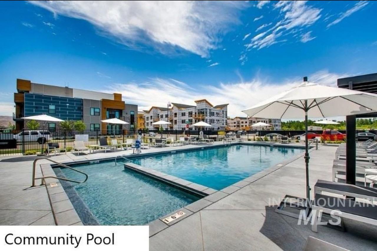 3850 E Haystack St - Photo 3 of 50