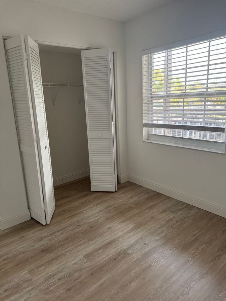 481 Quail Forest Blvd - Photo 6 of 15