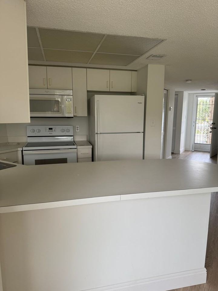 481 Quail Forest Blvd - Photo 7 of 15