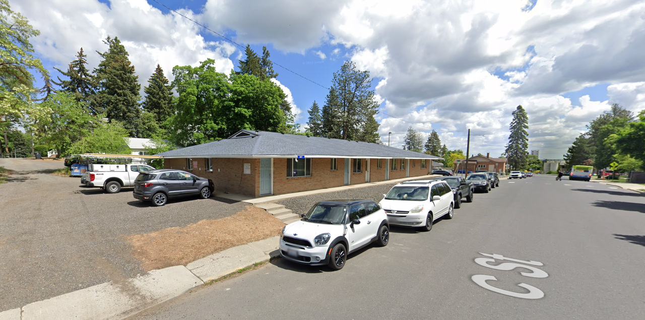 607 C Street in Cheney Near EWU Campus! - Photo 3 of 4