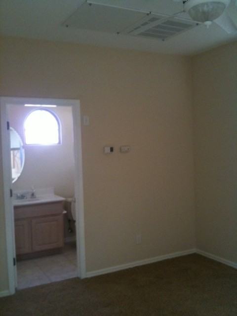 7 Annadale Ct - Photo 4 of 41