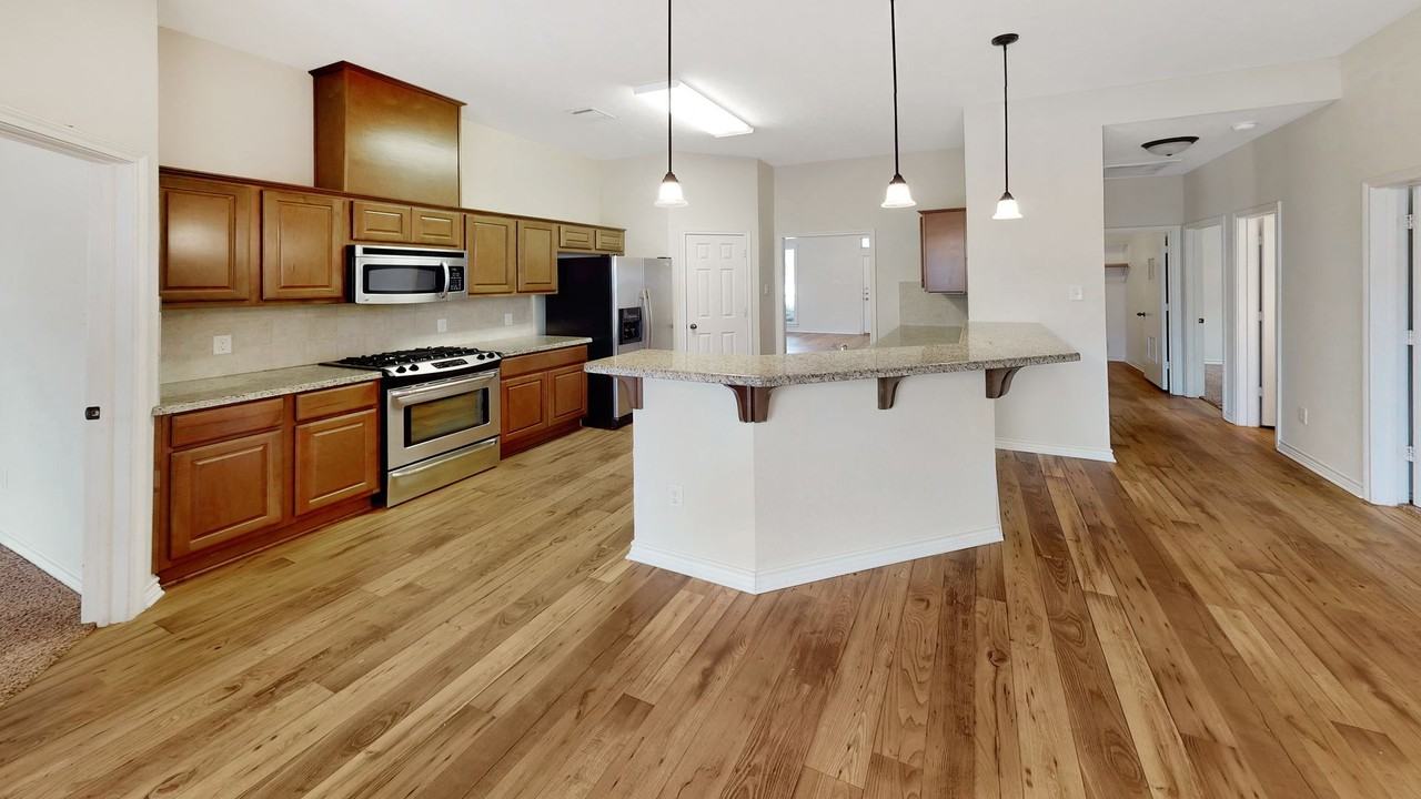 1014 Emerald Dove Avenue - Photo 3 of 5