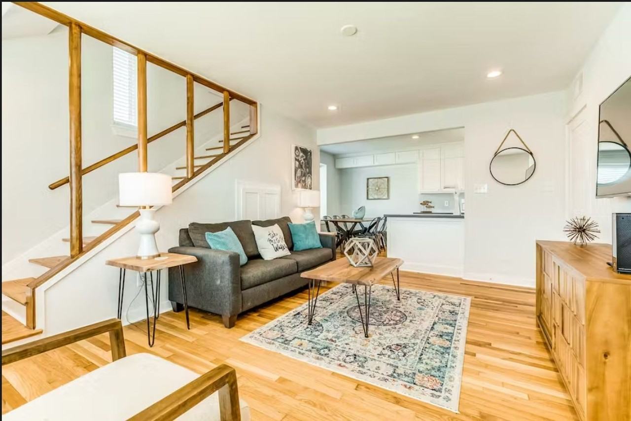 2428 Bernardo De Galvez Avenue - Photo 5 of 17