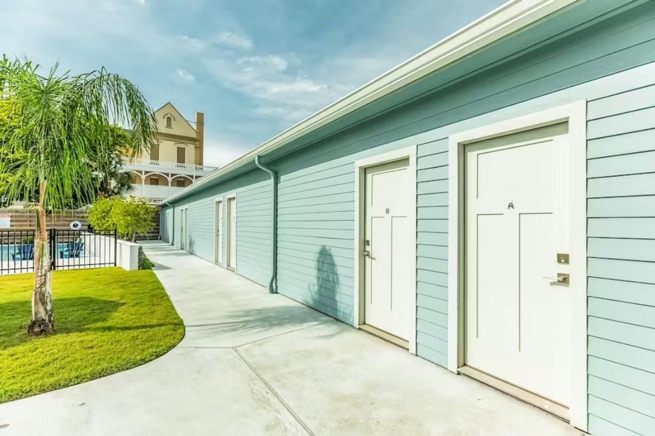 2428 Bernardo De Galvez Avenue - Photo 3 of 17