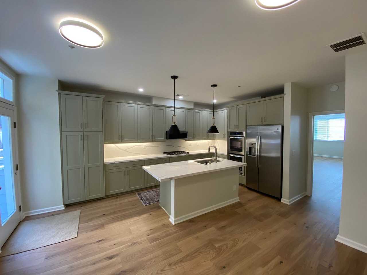 3421 El Camino Real #10 - Photo 4 of 23