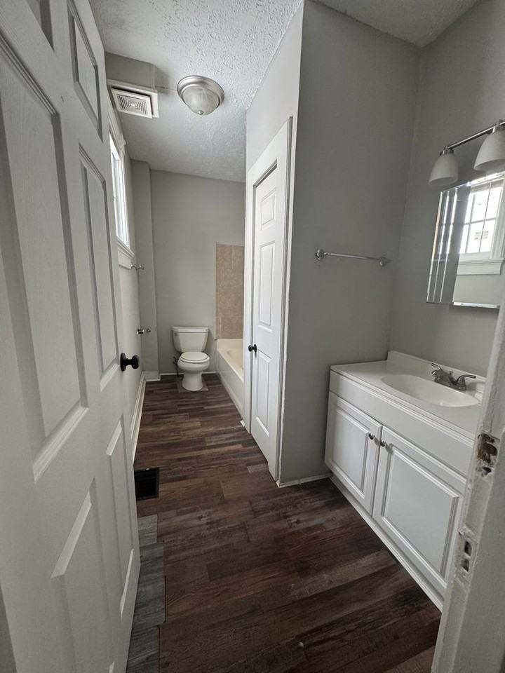 232 Cleveland Ave - Photo 5 of 9