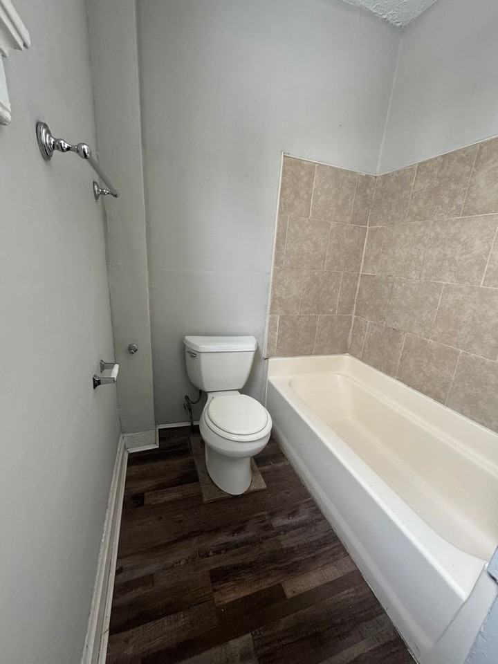 232 Cleveland Ave - Photo 6 of 9