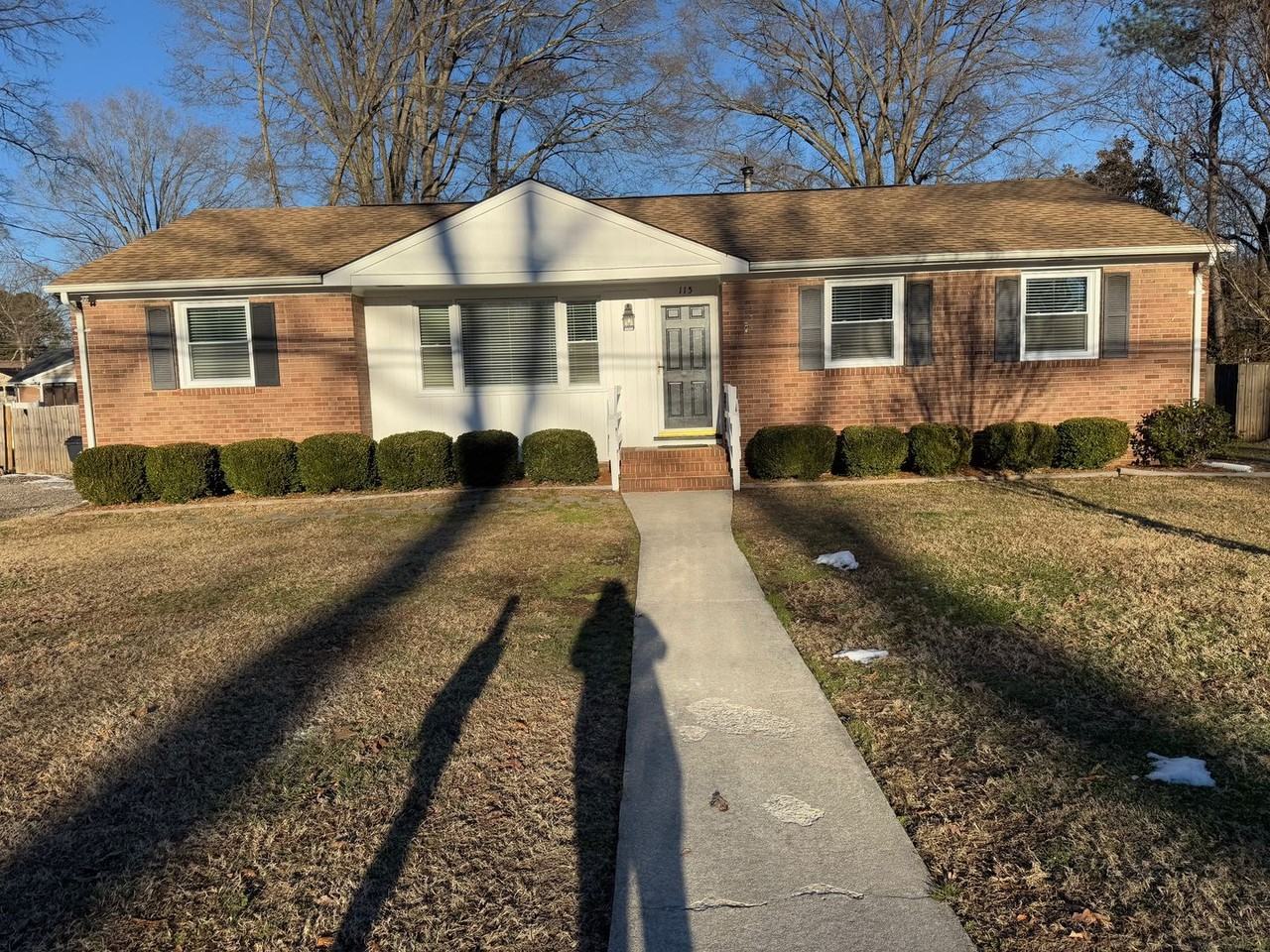115 Homestead Dr - Photo 2 of 33