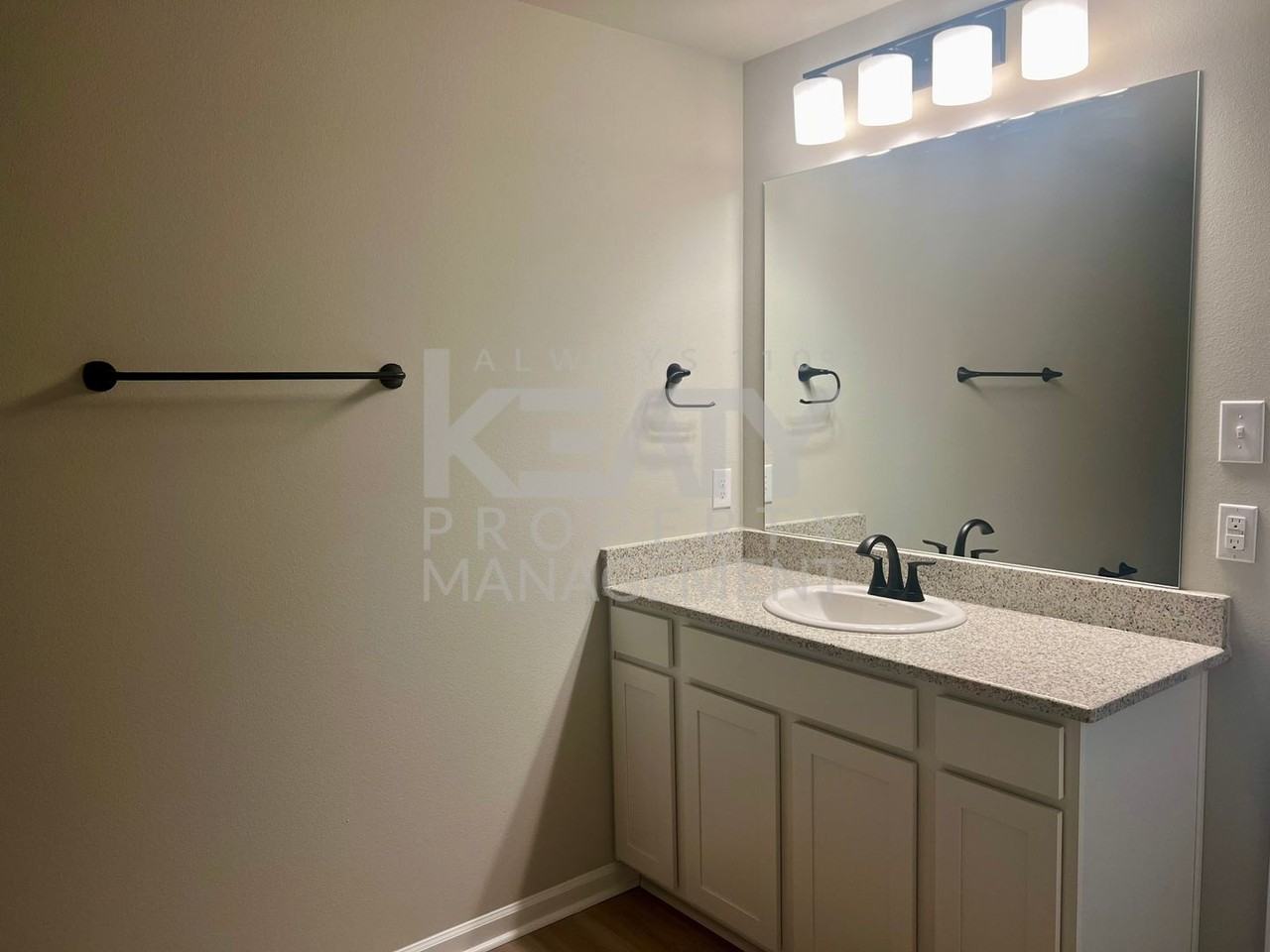 3306 Autumn Park Dr - Photo 3 of 16