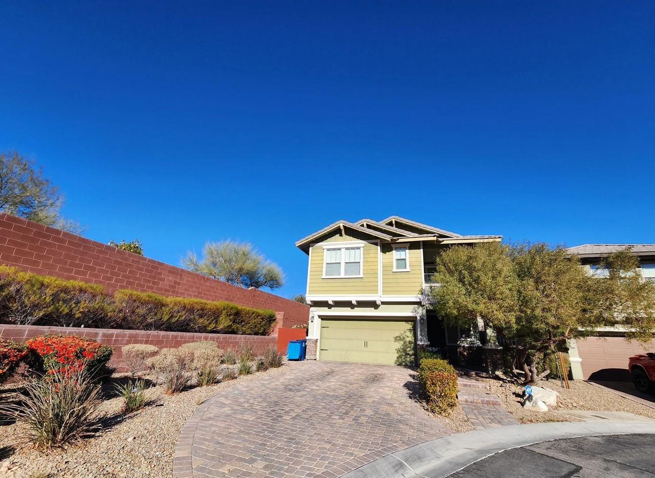 5476 Sentinel Point Ct - Photo 3 of 50