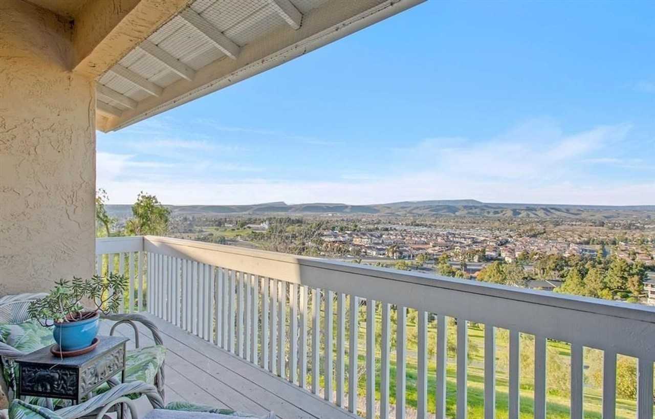 4232 Vista Panorama Way - Photo 3 of 23