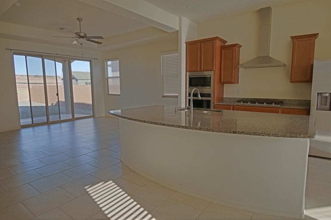 2705 Camino Plata Loop Ne - Photo 4 of 14