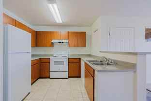 560 Penn Ln - Photo 1 of 1