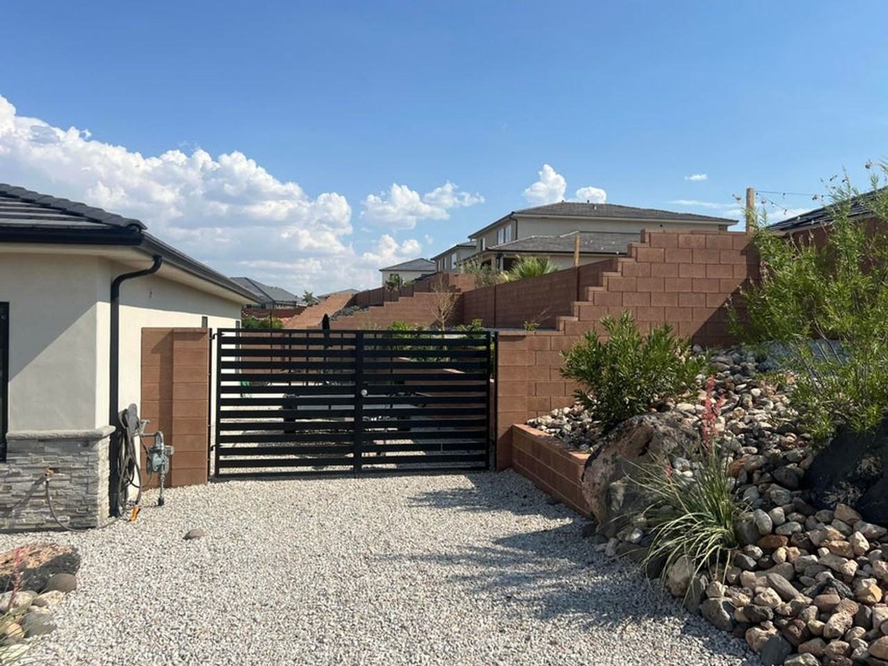 2148 E Mountain Trl - Photo 7 of 29