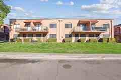 890 N Poppy St - Photo 1 of 1