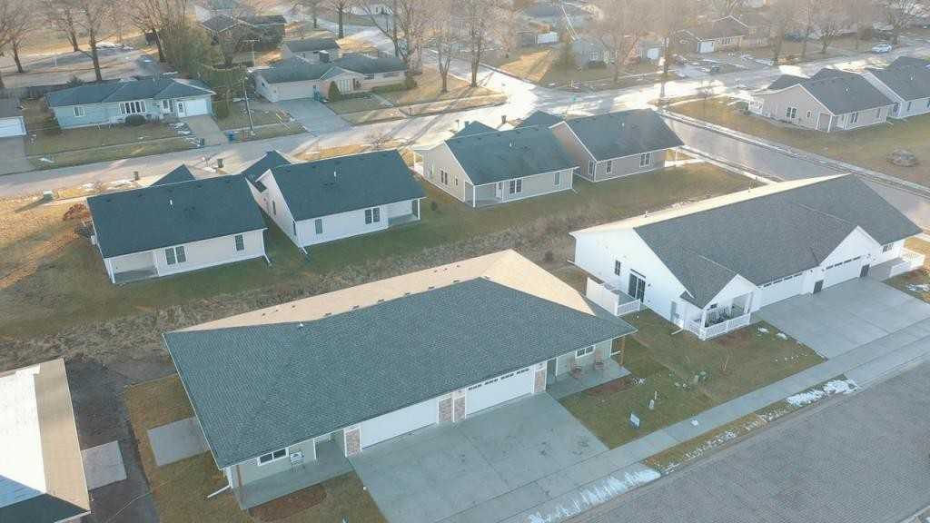 810 Park Lane Drive - Photo 3 of 23