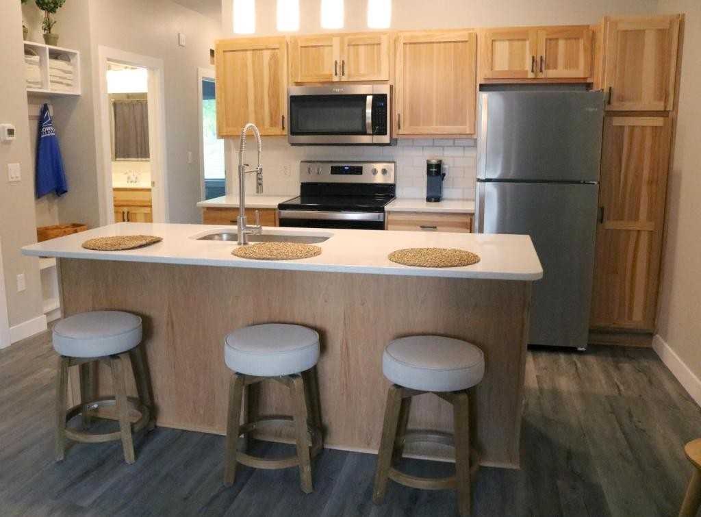 7 Reserve Ct - Photo 2 of 23