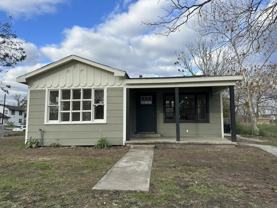804 E Water St - Photo 1 of 1