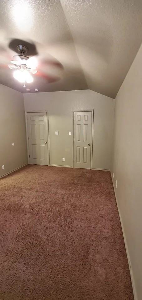 1407 Bailey Ave - Photo 3 of 13