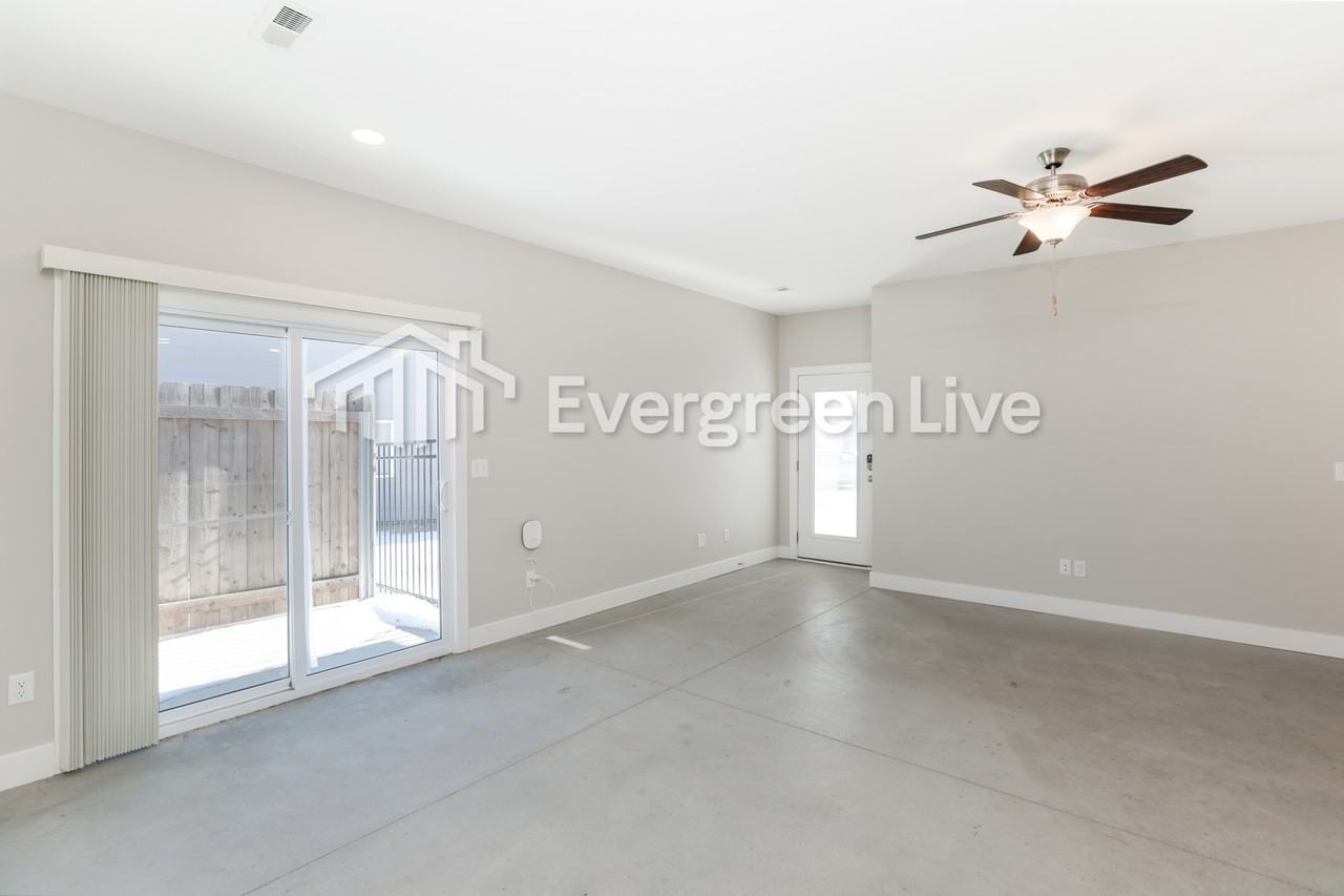 106 E Santa Fe Cir - Photo 4 of 22
