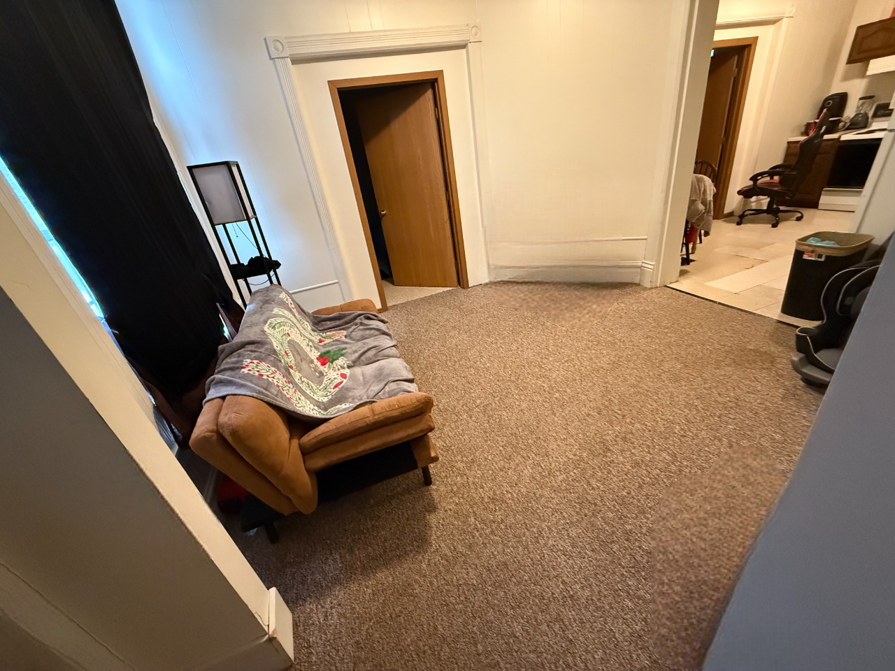 321 Earl Street - Photo 3 of 15