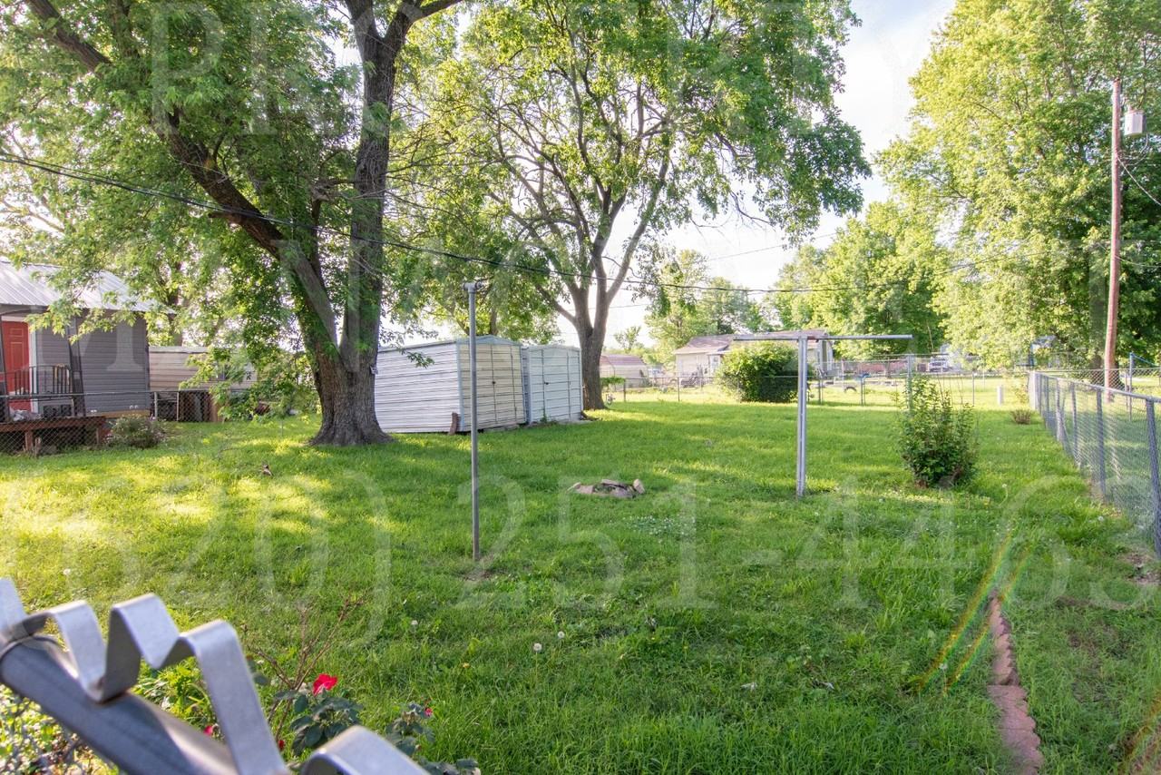 118 W Jackson St - Photo 5 of 24
