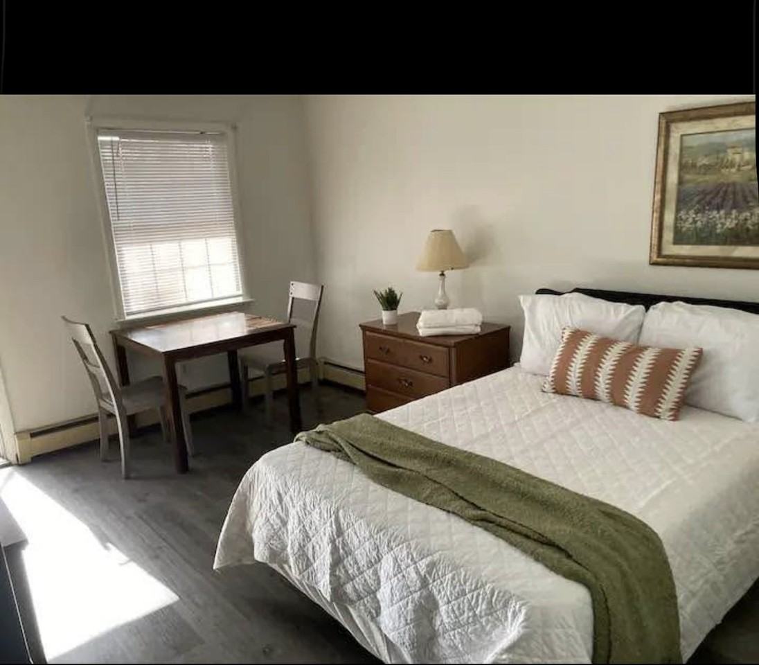 5104 Fairfield Rd #8 - Photo 4 of 8