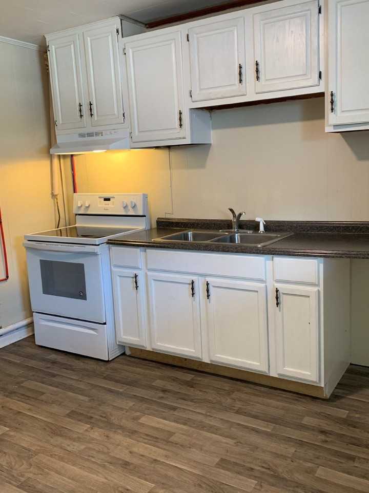 415 W Cypress St - Photo 3 of 10