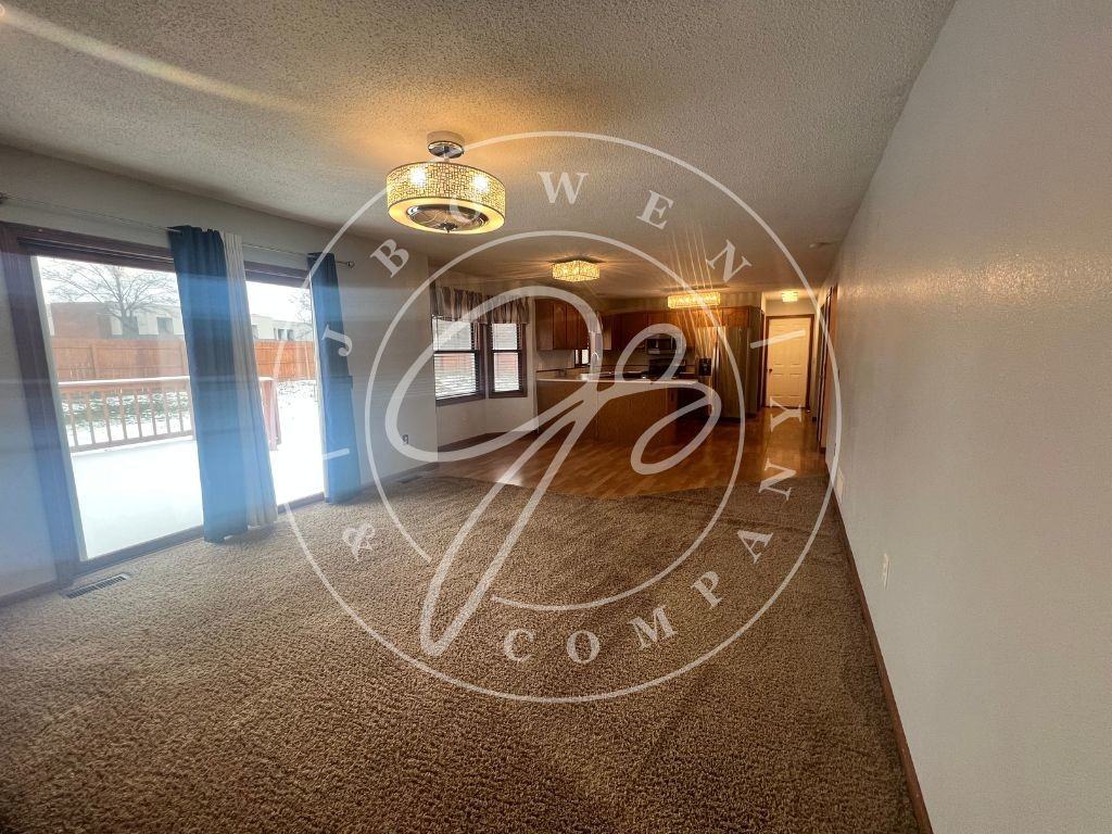 6110 Suffolk Ln - Photo 2 of 16