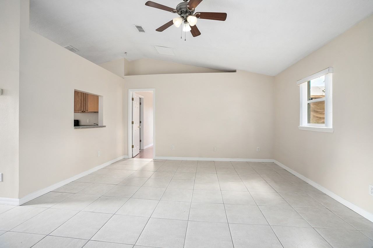 1693 18th St - Photo 3 of 17