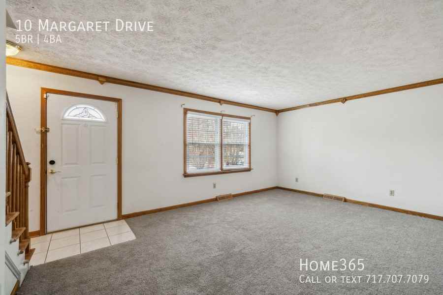 10 Margaret Dr - Photo 3 of 16