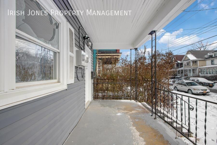 192 Bird Ave #1 - Photo 2 of 17