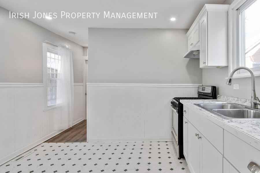 192 Bird Ave #1 - Photo 4 of 17