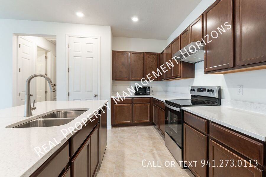 2632 89th Street Cir E - Photo 7 of 25