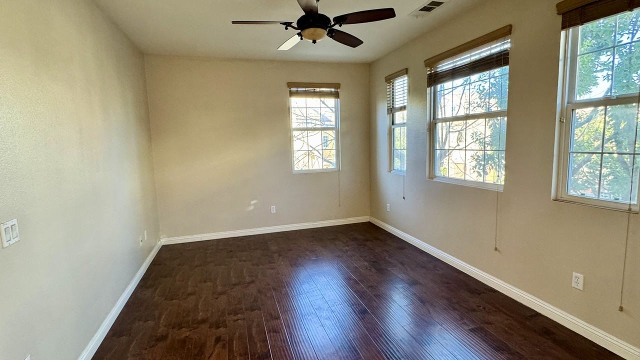 31169 Strawberry Tree Lane - Photo 7 of 24