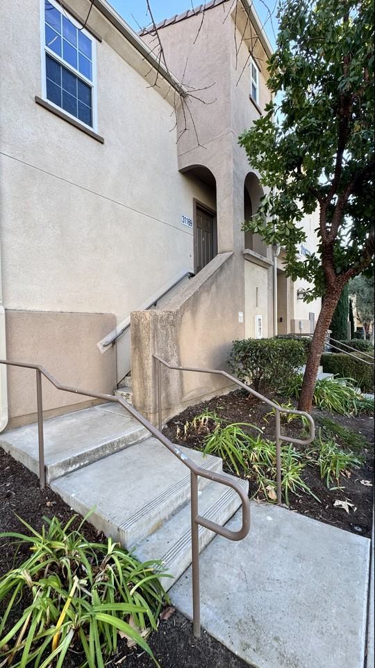 31169 Strawberry Tree Lane - Photo 2 of 24