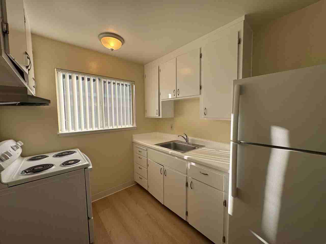 925 N Bayshore Rd W #6 - Photo 2 of 16