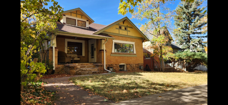 1051 10th St - Photo 2 of 19