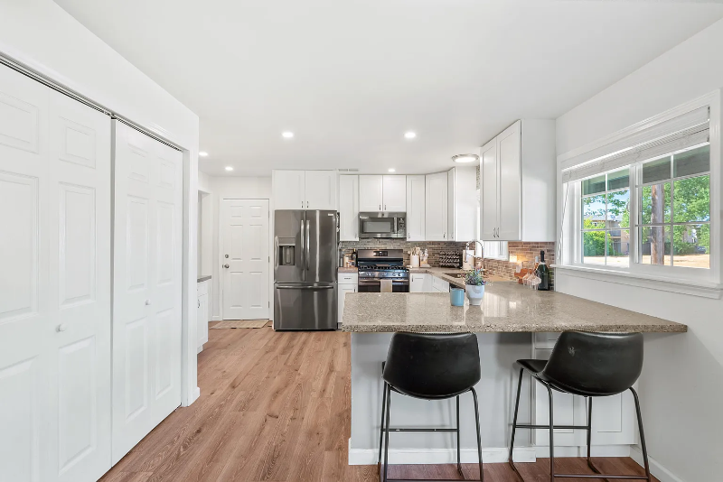 3256 Silver St - Photo 2 of 16