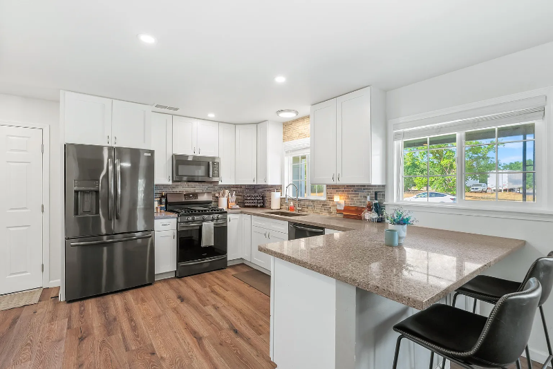 3256 Silver St - Photo 3 of 16